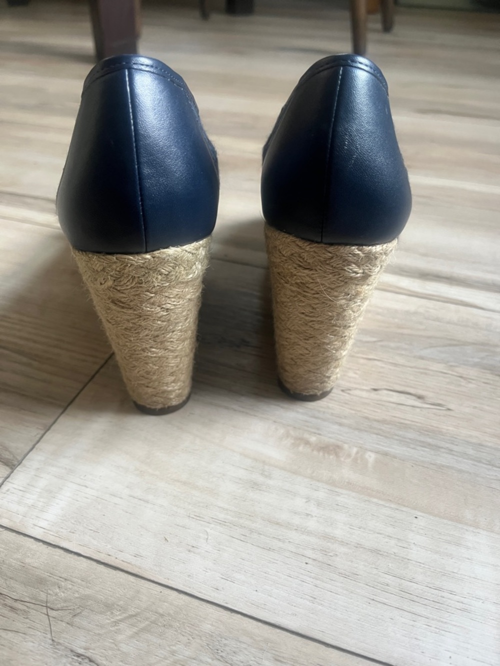Kelly & Katie Navy Espadrille Wedge Peep-Toe Heels with Bow Detail size 8 - Picture 4 of 6